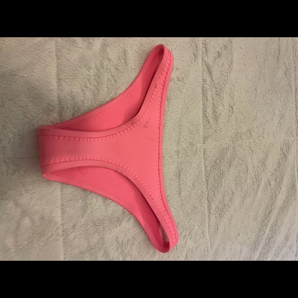 Triangle Bikini Set - Picture 6 of 7